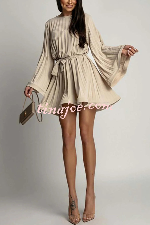 Fashion Bell Sleeve Loose Waist Tie Pleated Mini Dress