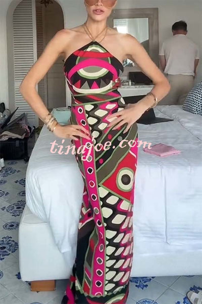 Jiya Unique Print Chain Detail Halter Backless Maxi Dress
