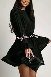 Fashion Bell Sleeve Loose Waist Tie Pleated Mini Dress