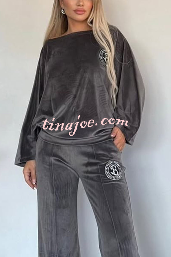 Solid Color Velvet Round Neck Bat Sleeve Casual Top and Elastic Waist Loose Pocket Pants Set