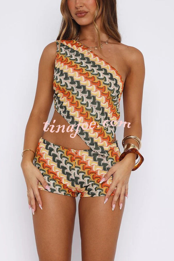 Colorful Zigzag Pattern Sexy One Shoulder Halter Top and Lace Resort Shorts Set