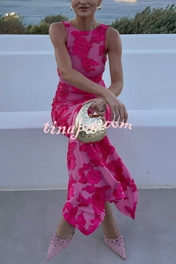 Floral Embroidered Sleeveless Round Neck Fitted Maxi Dress